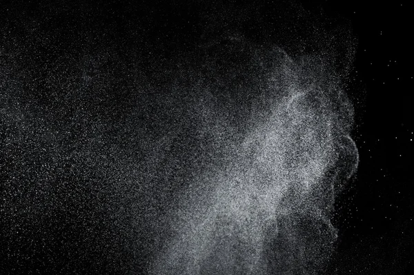 Siyah arkaplanda soyut su sıçramaları