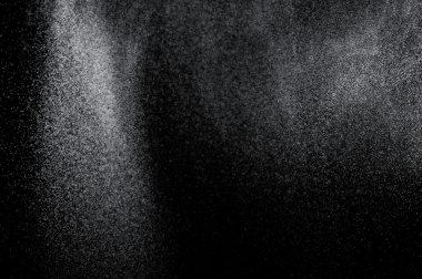 Siyah arkaplanda soyut su sıçramaları