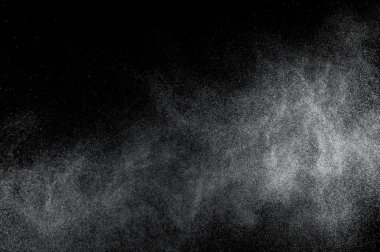 Siyah arkaplanda soyut su sıçramaları