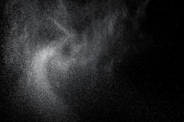 Siyah arkaplanda soyut su sıçramaları