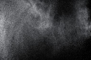 Siyah arkaplanda soyut su sıçramaları