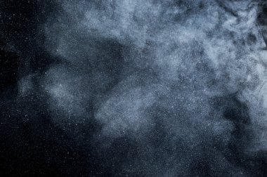 Soyut beyaz toz patlama 