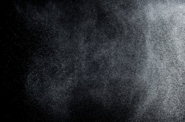 Siyah arkaplanda soyut su sıçramaları