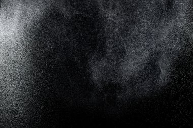 Siyah arkaplanda soyut su sıçramaları