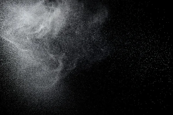 Siyah arkaplanda soyut su sıçramaları