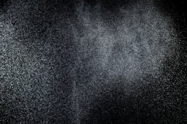 Siyah arkaplanda soyut su sıçramaları