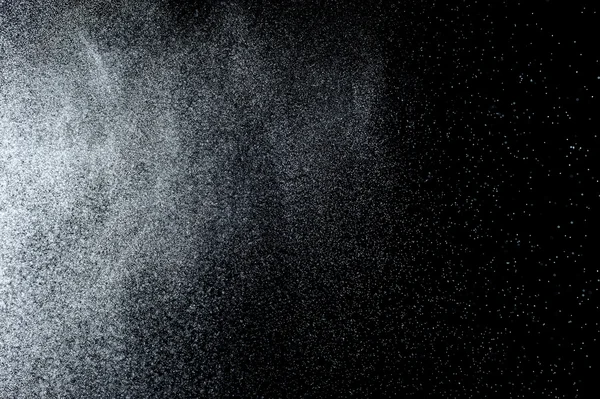 Siyah arkaplanda soyut su sıçramaları