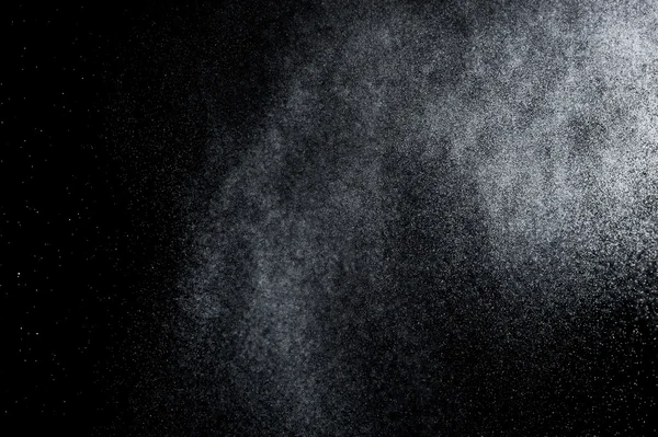 Siyah arkaplanda soyut su sıçramaları