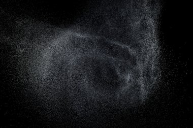 Siyah arkaplanda soyut su sıçramaları