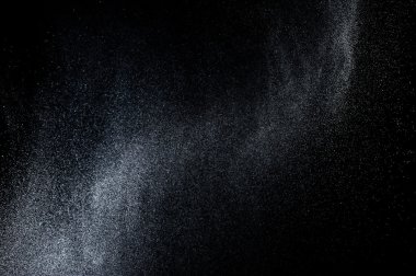 Siyah arkaplanda soyut su sıçramaları