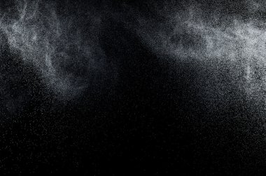 Siyah arkaplanda soyut su sıçramaları