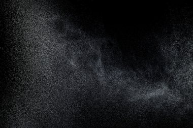 Siyah arkaplanda soyut su sıçramaları