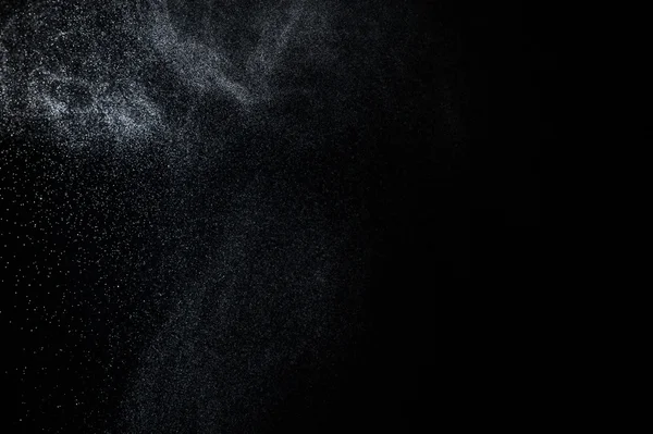 Siyah arkaplanda soyut su sıçramaları