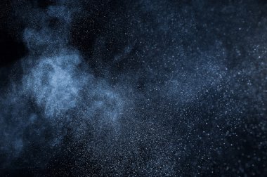 Soyut beyaz toz patlama  