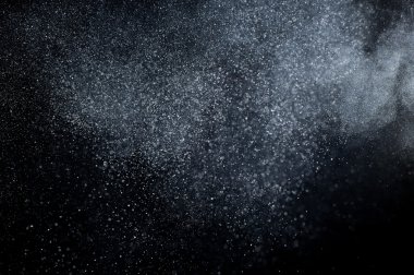 Soyut beyaz toz patlama 