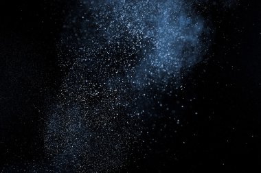 Soyut beyaz toz patlama