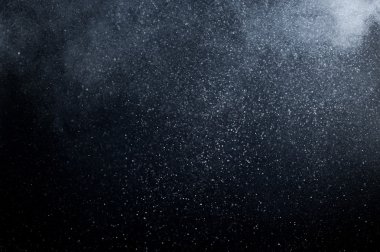 Soyut beyaz toz patlama