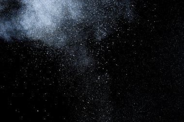 Soyut beyaz toz patlama