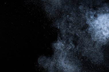 Soyut beyaz toz patlama