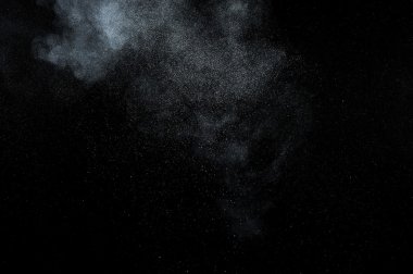 Soyut beyaz toz patlama