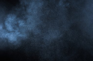 Soyut beyaz toz patlama