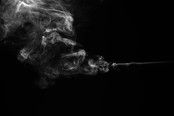 Fumo astratto su sfondo nero. — Foto Stock