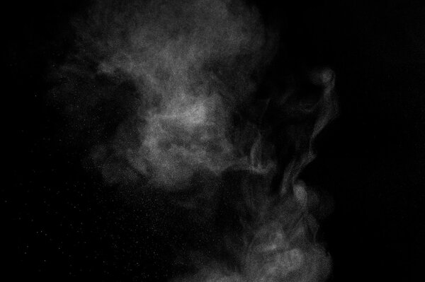 абстрактный взрыв белой пыли
