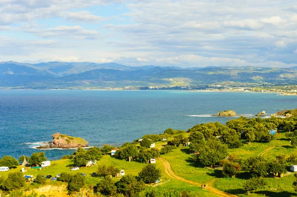 Karavan kampı Akamas, Kıbrıs deniz kenarında