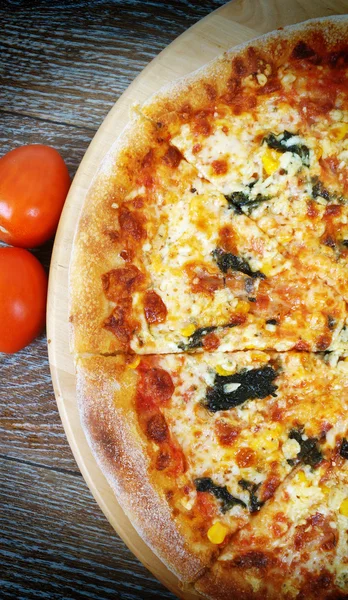 Pizza in the oven — Stock Photo, Image