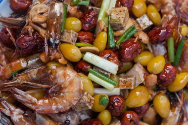 Heyecan kızarmış karides ile kaşu fındık, maymun elma, Ginko ve Taro