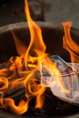 Atası ibadet üzerinde Çin yeni yılı