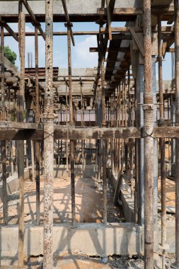 Yeni bir ev inşa için odun