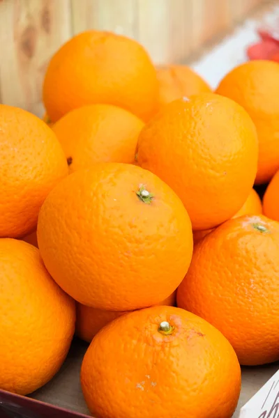 Molti freschi arancia cruda — Foto Stock