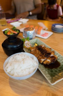 tonkatsu, Domuz pirzola