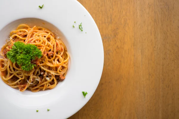 Massa de espaguete com molho de tomate — Fotografia de Stock