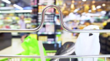 mağazası aracılığıyla hareket tam vagon sepete