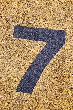 Yedi numara işareti kum fome 