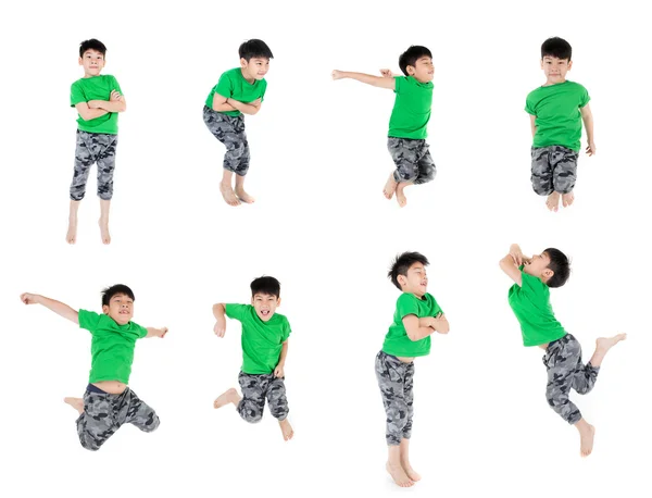 Groep van Aziatische schattig kind is springen — Stockfoto