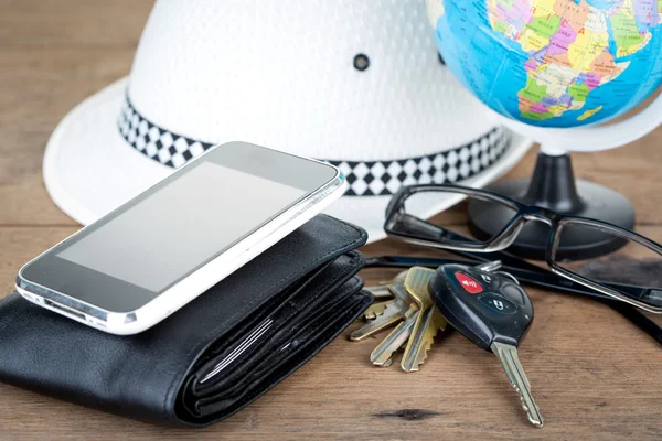 Keys and world travel concept — Stock Photo, Image