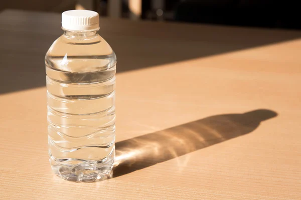 पाण्याची बाटली — स्टॉक फोटो, इमेज
