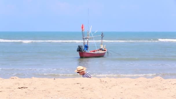 Thailändisches Fischerboot — Stockvideo