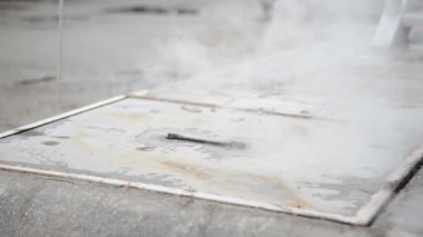 Yağmur esme altında buhar üfleme .
