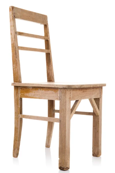 Vuile oude houten stoel geïsoleerd op wit — Stockfoto