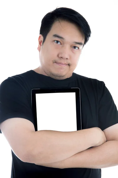 Asiatischer Mann im schwarzen Hemd umarmt Tablette — Stockfoto