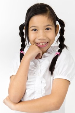 Mutlu yüz ile güzel Asyalı kız portresi