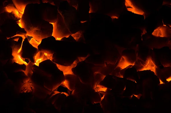 Hot coals in the fire — Stock Photo, Image