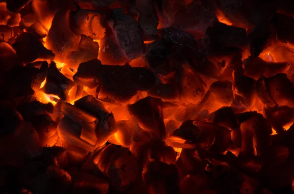 Hot coals in the fire — Stock Photo, Image