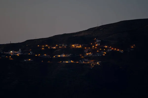 Lights in the village of Artenara at sunset. — Stock Photo, Image