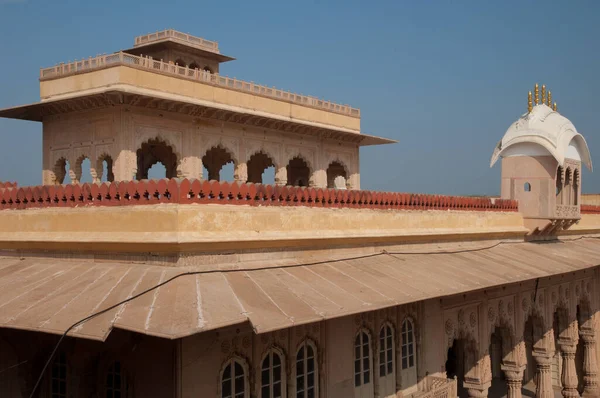 Paleis in het Lohagarh fort of ijzeren fort. — Stockfoto