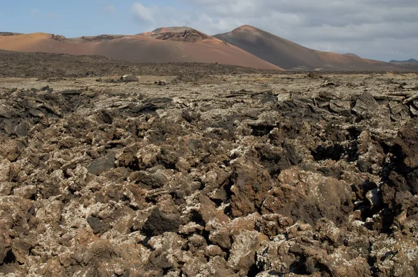 Vulkanikus táj Lanzarote-ban. — Stock Fotó